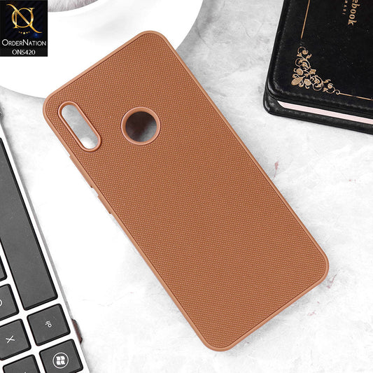 Huawei Y6 2019 / Y6 Prime 2019 Cover - Brown - New Dotted Leather Texture Soft Borders Case