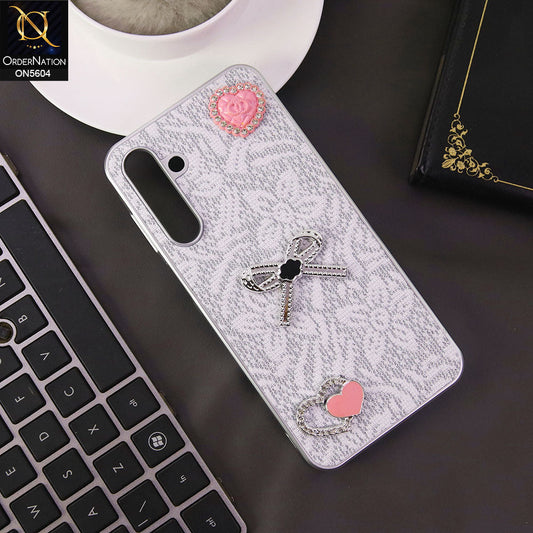 Samsung Galaxy A16 5G Cover - White -  Elegant Fancy 3D Rhinestomes Thin Protective Soft Borders Case