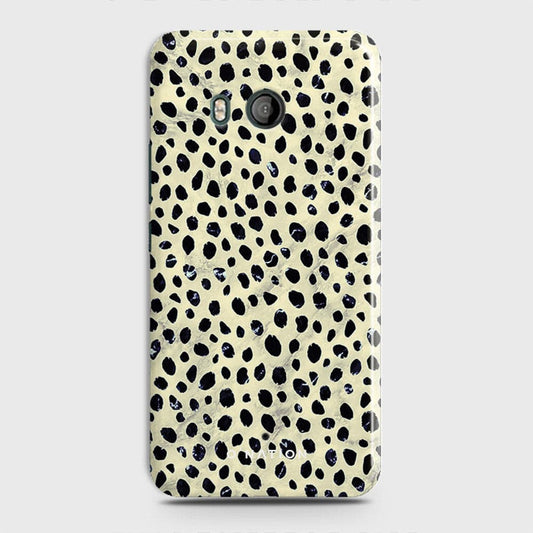 HTC U11  Cover - Bold Dots Series - Matte Finish - Snap On Hard Case with LifeTime Colors Guarantee