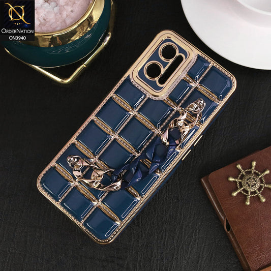 Oppo A96 4G Cover - Blue - 3D Electroplating Square Grid Design Soft TPU Case With Chain Holder