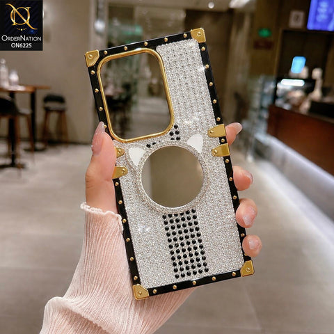 Vivo Y300t / Vivo T4x Cover - White - New Glamorous Bling Phone Cover with Crystal Animal Design Ring Holder