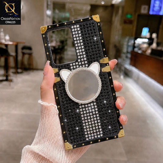 Vivo Y02 Cover -  Black - New Glamorous Bling Phone Cover with Crystal Animal Design Ring Holder