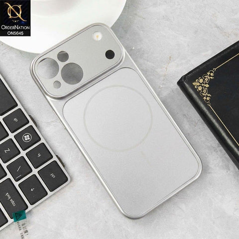iPhone 14 Converter Cover - Gray - Transfer your Phone Looks into iPhone 17 Pro Max
