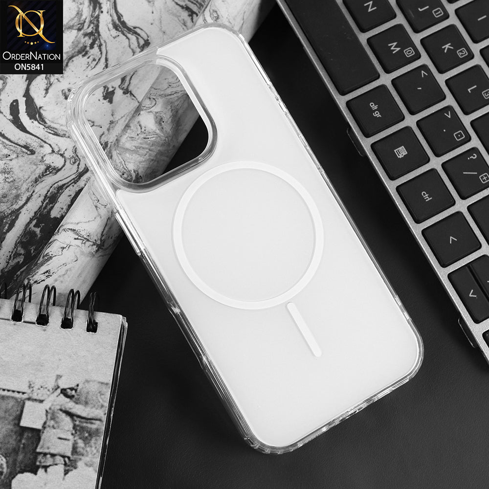 iPhone 16 Pro Cover - White - Shockproof Hybrid Protective Cover Magnetic Charging Compatible