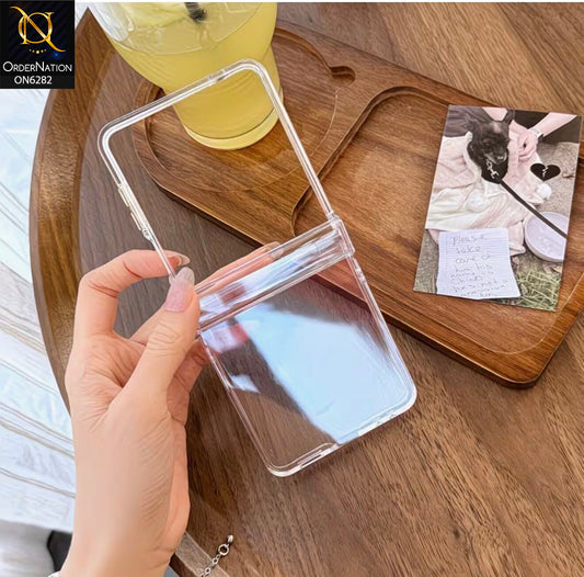 Samsung Galaxy Z Flip 8 - Transparent - Protective Phone Case with Shockproof Scratch-Resistant Slim Fit Design