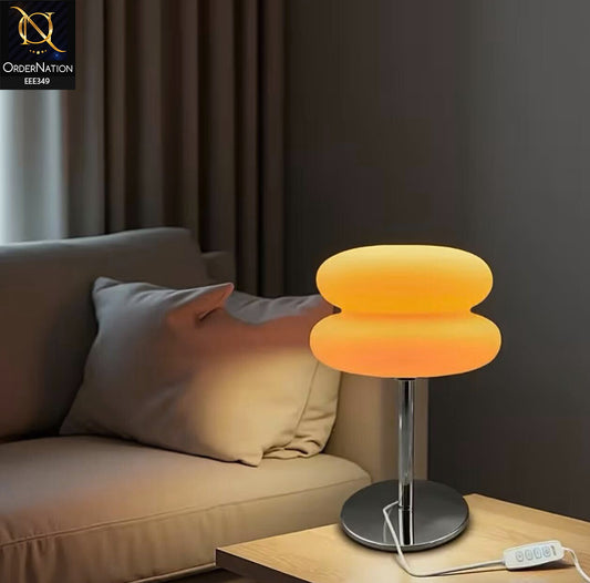 Dimmable Retro Mushroom Desk Lamp – Matte LED Bedside Lamp with USB Charging & Adjustable Brightness for Modern Bedroom & Desk Decor