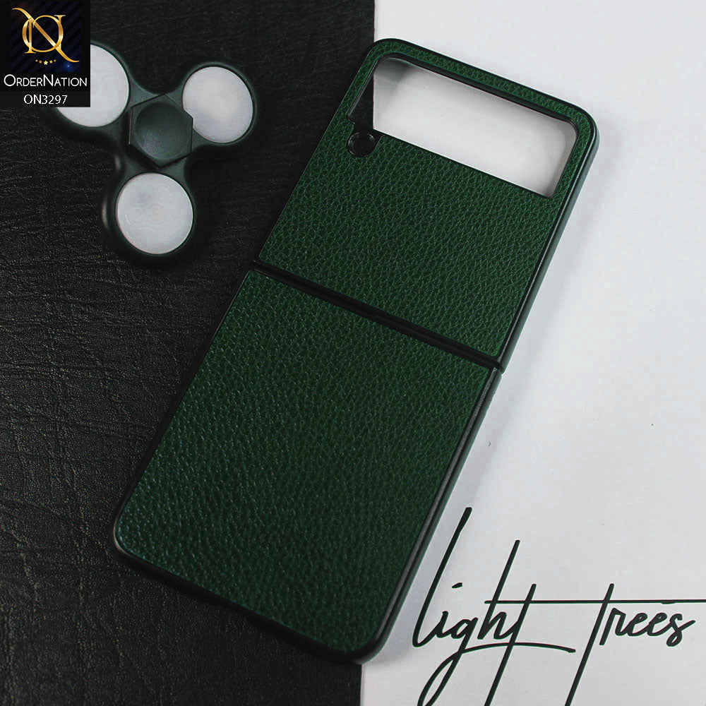 Samsung Galaxy Z Flip 4 5G Cover - Dark Green - Luxury PU Leather Texture Hard Case