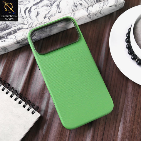 iPhone 17 Pro Max Cover - Green - New premium Quality Tech Woven Design Case