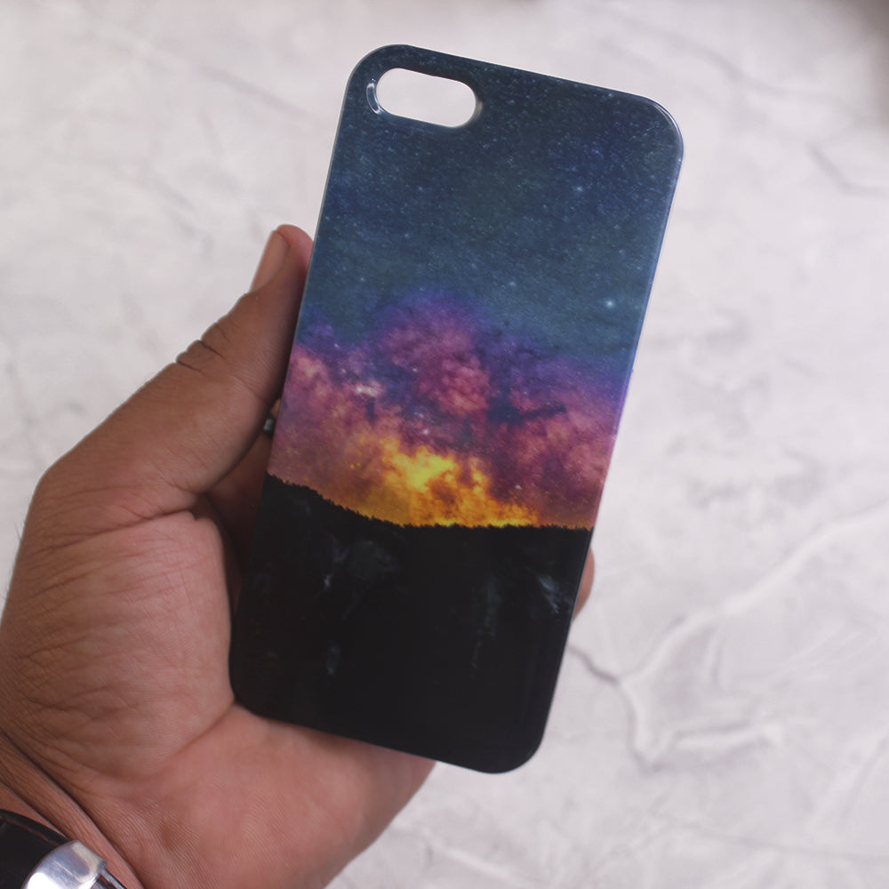 iPhone SE / 5s / 5 Cover - Matte Finish - Embrace, Dark  Trendy Printed Hard Case With Life Time Colour Guarantee ( Fast Delivery )