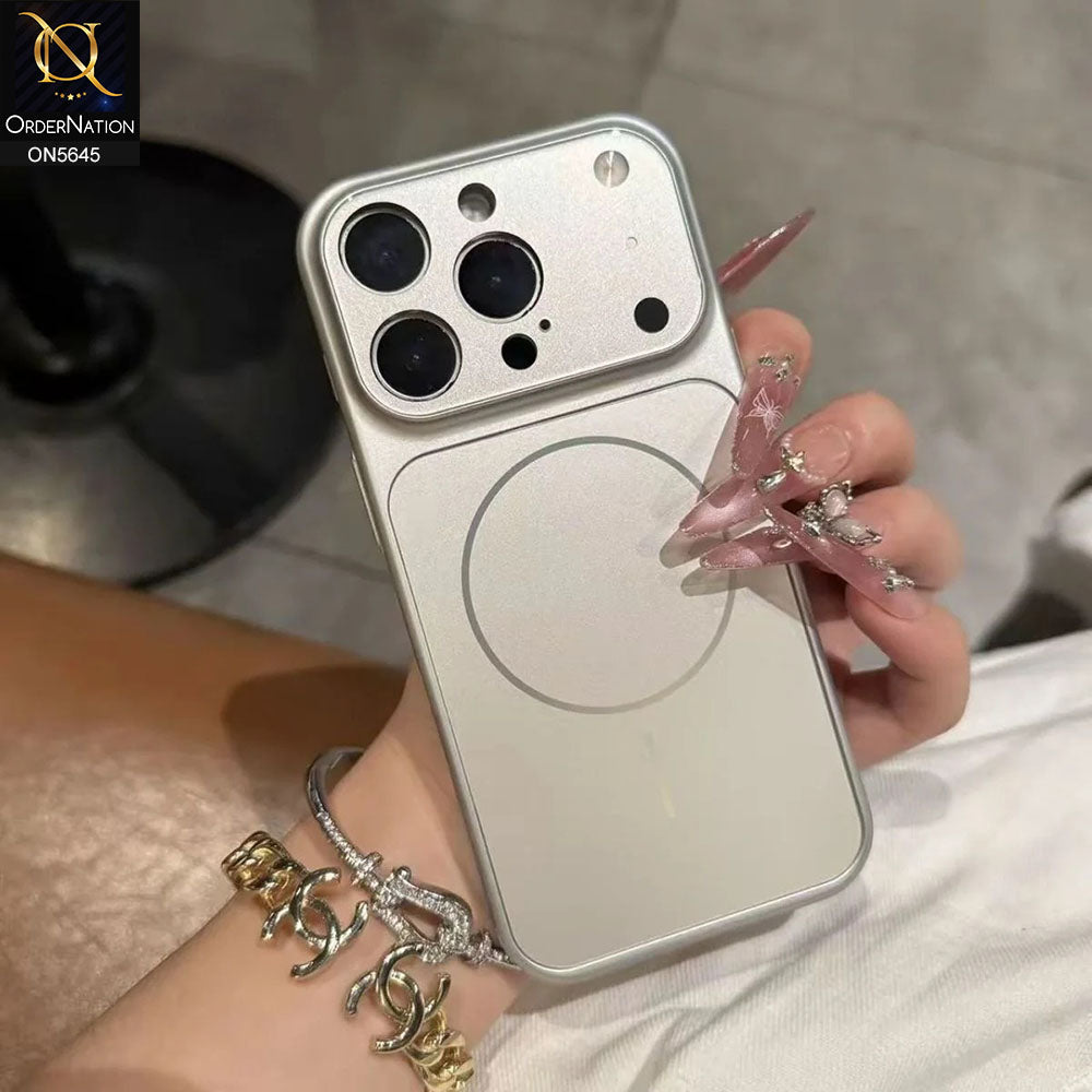 iPhone 13 Pro Max Converter Cover - Silver - Transfer your Phone Looks into iPhone 17 Pro Max