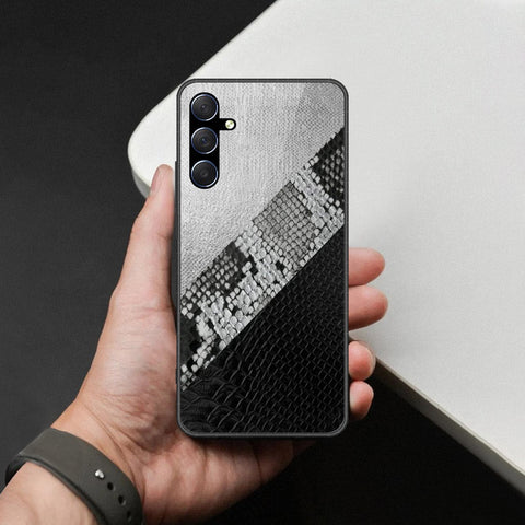 Samsung Galaxy M34 5G Cover - Printed Skins Series - HQ Ultra Shine Premium Infinity Glass Soft Silicon Borders Case