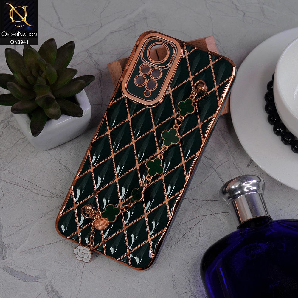 Xiaomi Redmi Note 11S Cover - Green -  Soft TPU Shiny Electroplated Golden Lines Camera Protection Case With Flower Chain Holder