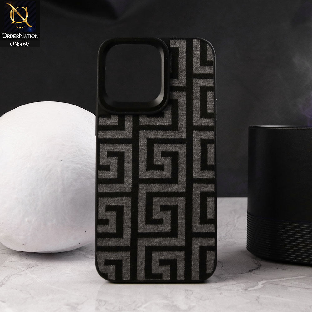 iPhone 15 Pro Max Cover - Design1 - Crazy Series - Trendy Wild Pattern Design Soft Border Protective Case