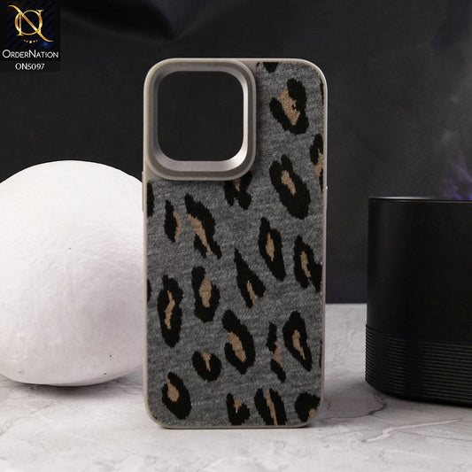 iPhone 15 Pro Max Cover - Design9 - Crazy Series - Trendy Wild Pattern Design Soft Border Protective Case