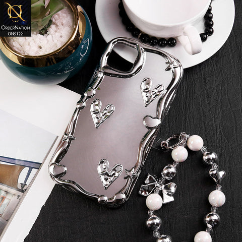 iPhone 11 Pro Max Cover - Silver - 3D Electroplated Crystal Heart Shiny Mirror Case With Wrist Holder