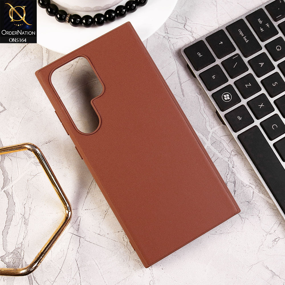 Samsung Galaxy S22 Ultra 5G Cover - Brown - Luxurey Soft Silicon and TPU Leather Case