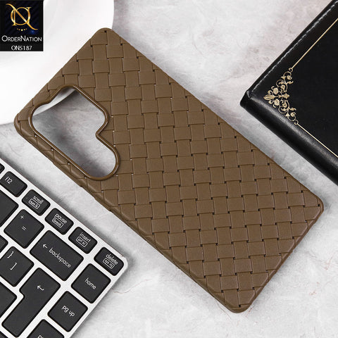 Samsung Galaxy S25 Ultra Cover - Brown - New Woven Design Leather Feel Soft TPU Case