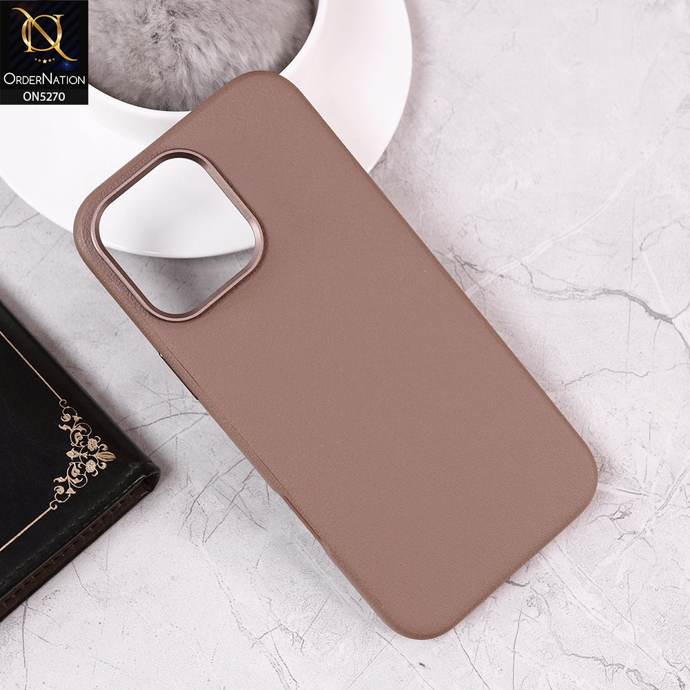 iPhone 16 Pro Max Cover - Desert Titanium - Doyers Premium Leather look Soft Border Protective Case