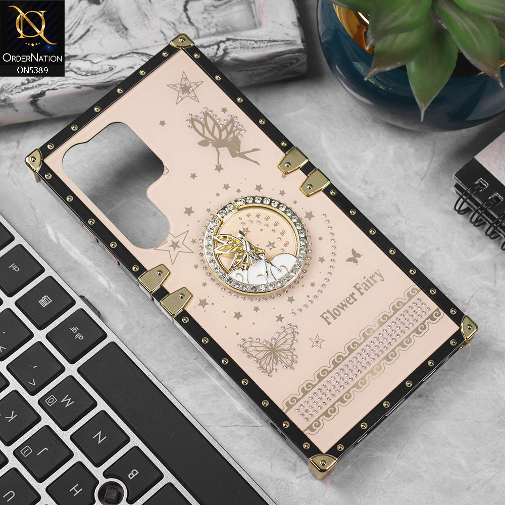 Samsung Galaxy S25 Ultra Cover - Golden - Trendy Flower Fairy Stylish Soft Square Trunk Case