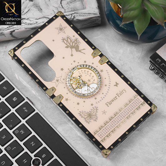 Samsung Galaxy S25 Ultra Cover - Golden - Trendy Flower Fairy Stylish Soft Square Trunk Case