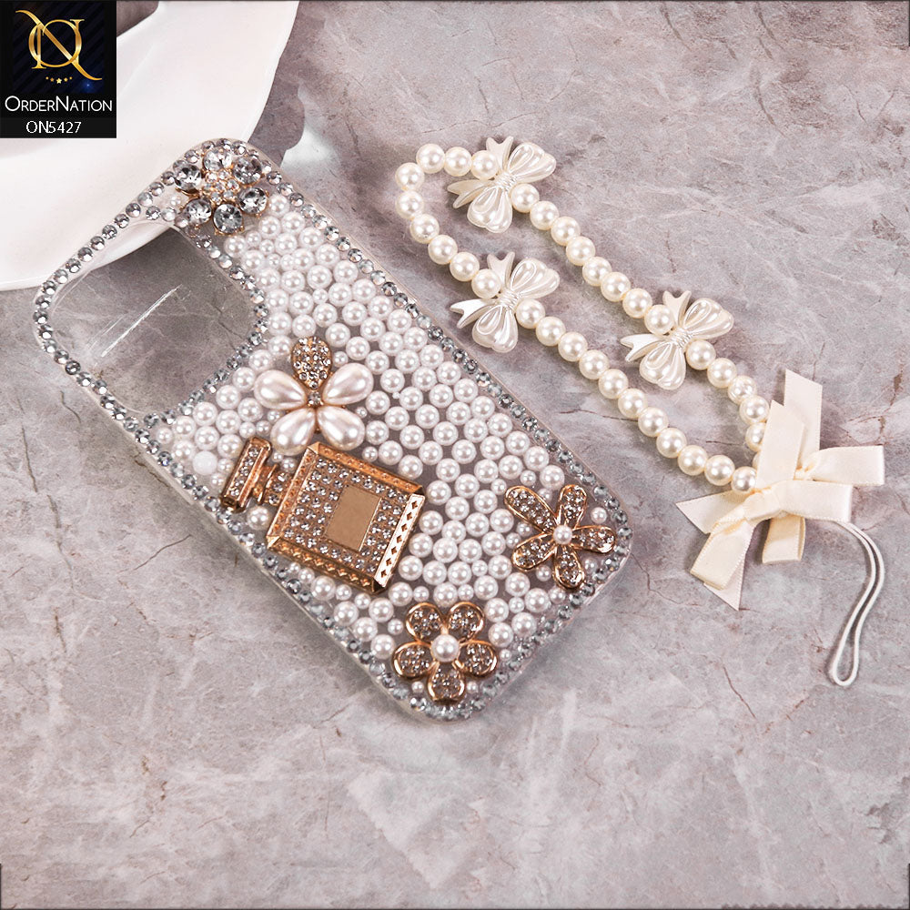 iPhone 15 Pro Cover - White -  Luxury Women Design Diamond And Heart Pearl Case