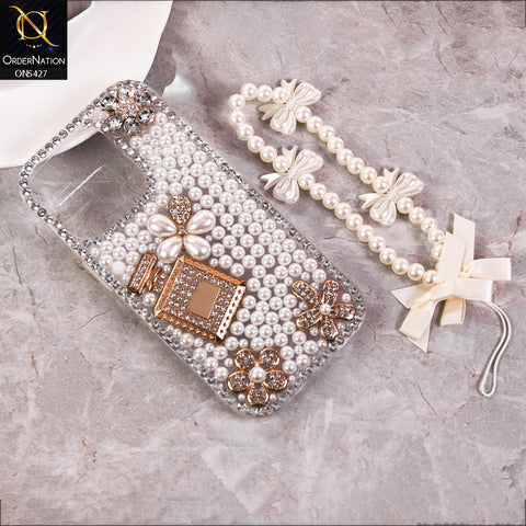 iPhone 15 Pro Cover - White -  Luxury Women Design Diamond And Heart Pearl Case
