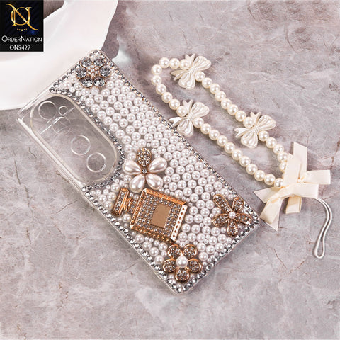 Vivo S19 Cover - White -  Luxury Women Design Diamond And Heart Pearl Case