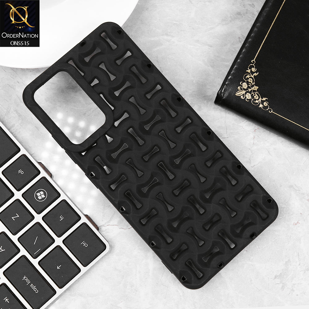 Samsung Galaxy A32 Cover - Black - New Breathable Hollow Heat Dissipation Soft Protective Case