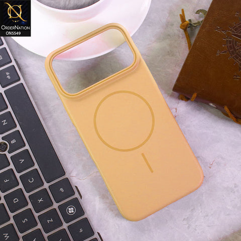 iPhone 17 Pro Cover - Brown - Premium High Quality Shell Case With Magsafe Design