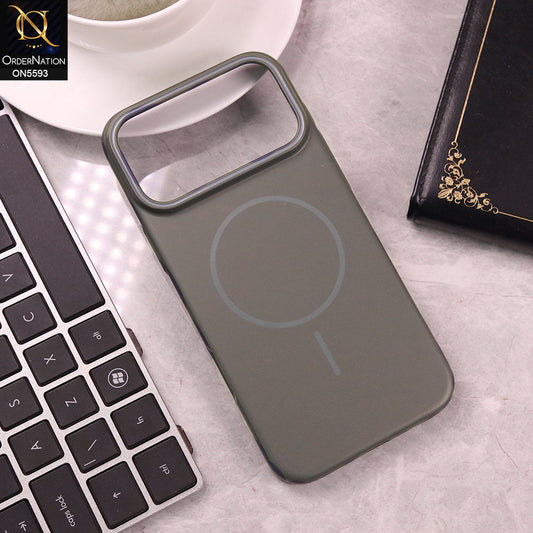 iPhone 17 Pro Max Cover - Green -  Trendy Magsafe Magnetic Hard Shell Case