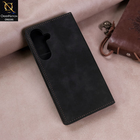 Samsung Galaxy S25 Plus Cover - Black -  CaseMe Premium High Quality Wallet Magnetic Suede Leather Case