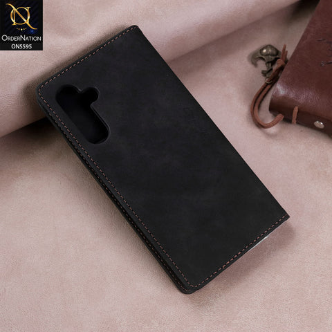 Samsung Galaxy A25 5G Cover - Black -  CaseMe Premium High Quality Wallet Magnetic Suede Leather Case