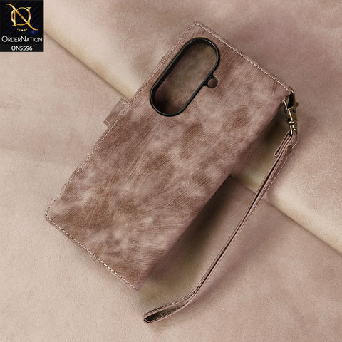 Samsung Galaxy Z Fold 7 Cover - Brown -  CaseMe Premium Vintage Leather Folio Zipper Wallet Case with Magnetic Closure and 7 Card Slots