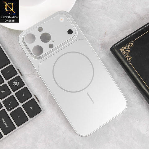 iPhone 15 Pro Max Converter Cover - Silver - Transfer your Phone Looks into iPhone 17 Pro Max