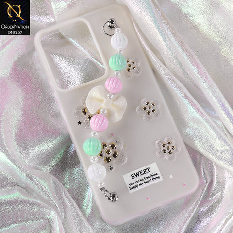 Realme 14 Cover - White - New Trendy Floral Bow Decor Beaded Hand Strap