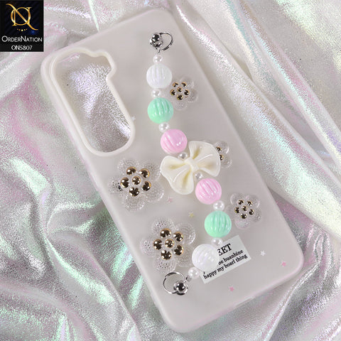 Vivo Y400 4G Cover - White - New Trendy Floral Bow Decor Beaded Hand Strap