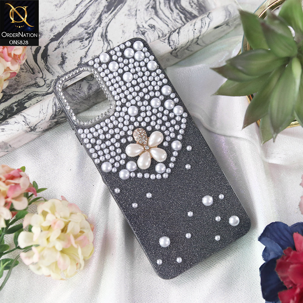Samsung Galaxy A06 Cover - Black - Adorable Pretty RhineStones And Pearls Zone Feminine Case