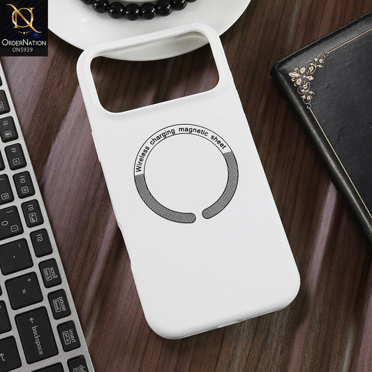 iPhone 17 Pro Cover - White -  New Shockproof Ultra-Slim Magnetic Case Supports Wireless Charging (Copy)