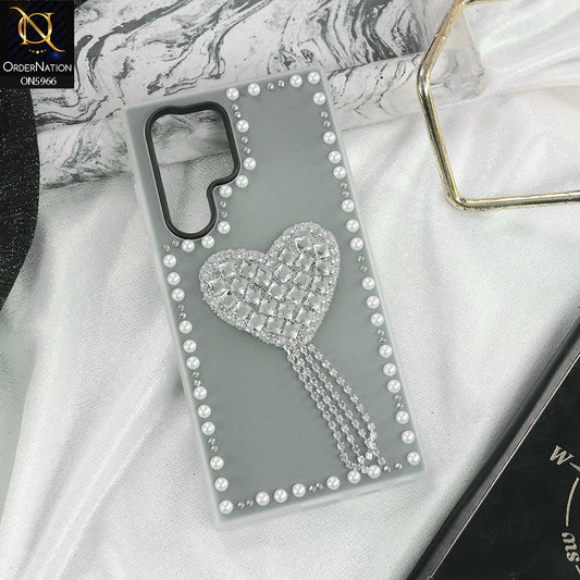 Samsung Galaxy S23 Ultra 5G Cover - Black -  Stuninng Pearls And Heart Shaped RhineStones Hard Case With Double Protective Layers
