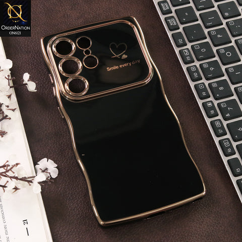 Samsung Galaxy S22 Ultra 5G Cover - Black - Luxury Electroplated Heart Design Glossy Shockproof Phone Case with Camera Lens Protection