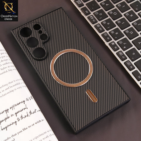 Samsung Galaxy S25 Ultra Cover - Brown - Premium Carbon Fiber Texture Magnetic Shockproof Slim Luxury Mobile Back Cover
