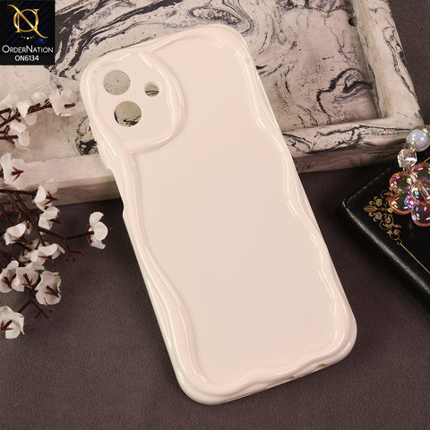 Samsung Galaxy M07 Cover - White - Premium Glossy Wavy Edge Protective Phone Case