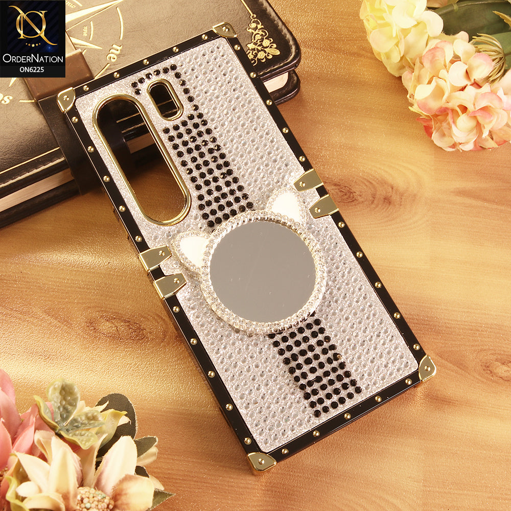 Tecno Camon 40 Pro Cover -  White - New Glamorous Bling Phone Cover with Crystal Animal Design Ring Holder