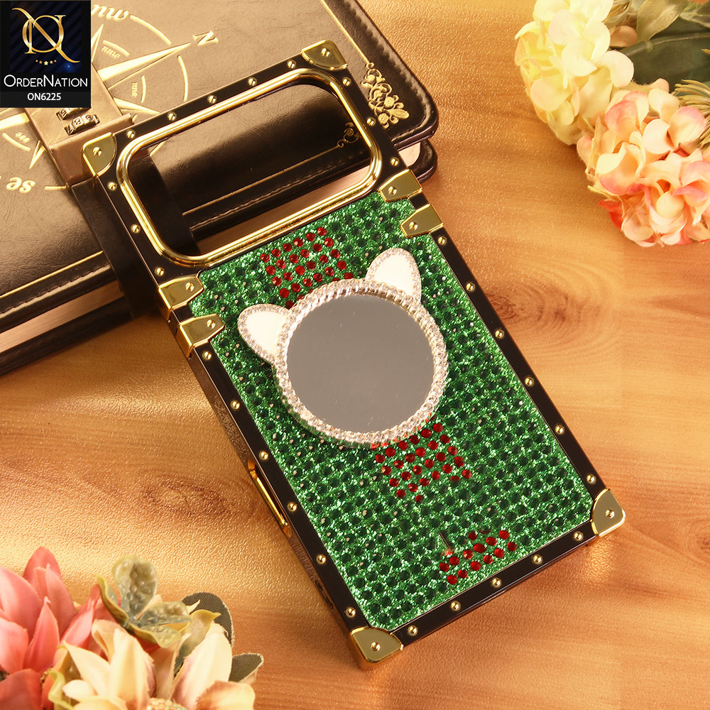 iPhone 17 Pro Max Cover -  Green - New Glamorous Bling Phone Cover with Crystal Animal Design Ring Holder