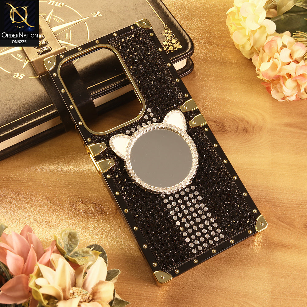 Vivo Y300t / Vivo T4x Cover -  Black - New Glamorous Bling Phone Cover with Crystal Animal Design Ring Holder