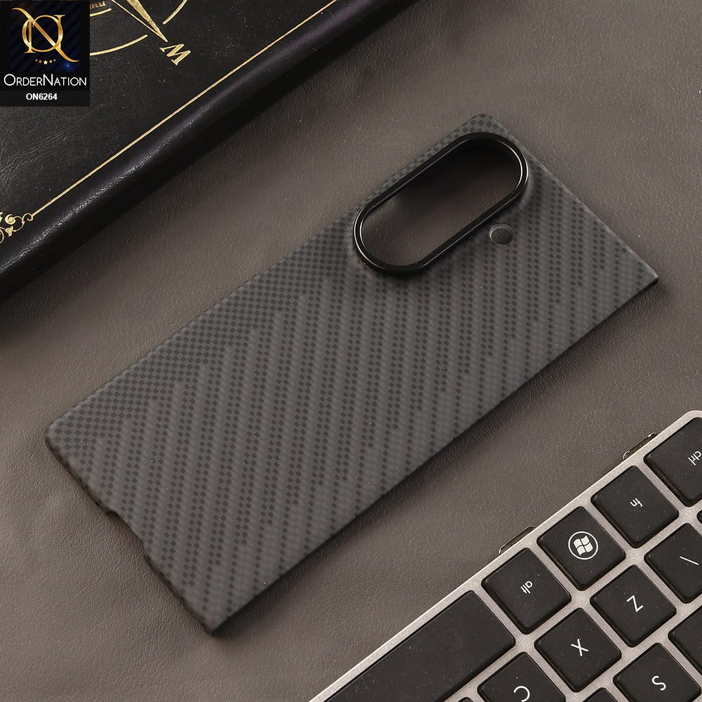 Samsung Galaxy Z Fold 8 Ultra Cover - Black - New Carbon Fiber Magnetic Protection Cover with 2x Tempered Glass Screen Protector Kit