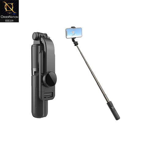 Q07 Bluetooth Integrated Selfie Stick with Light and Bluetooth Remote Control - Black