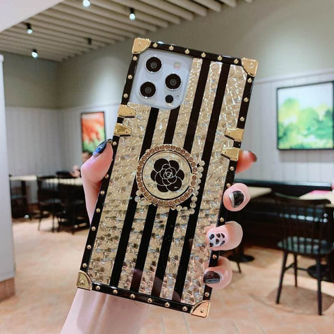 3D illusion Golden Flowers Soft Trunk Case With Ring Holder Available For iPhone samsung, Vivo, Xiaomi and Oppo Models.