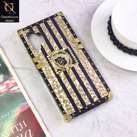 Samsung Galaxy A13 Cover - Design 2 - 3D illusion Gold Flowers Soft Trunk Case With Ring Holder