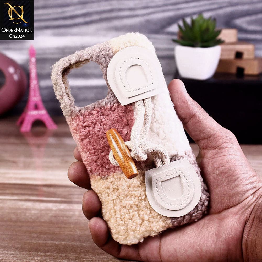 iPhone 11 Pro - Soft Stylish Winter Warm Plush Fur Case